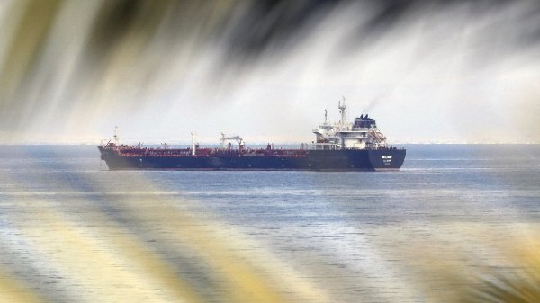 伊朗媒体：伊朗为霍尔木兹海峡通行设定三个条件