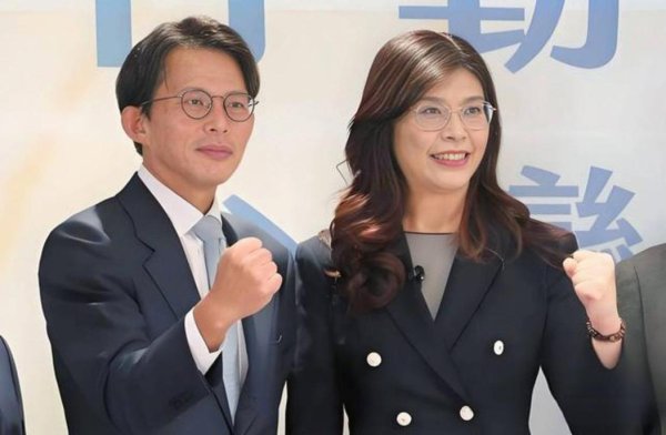蓝白党团联合宣示：未来选战中实质合作、互相站台、联合造势，给傲慢民进党以警示